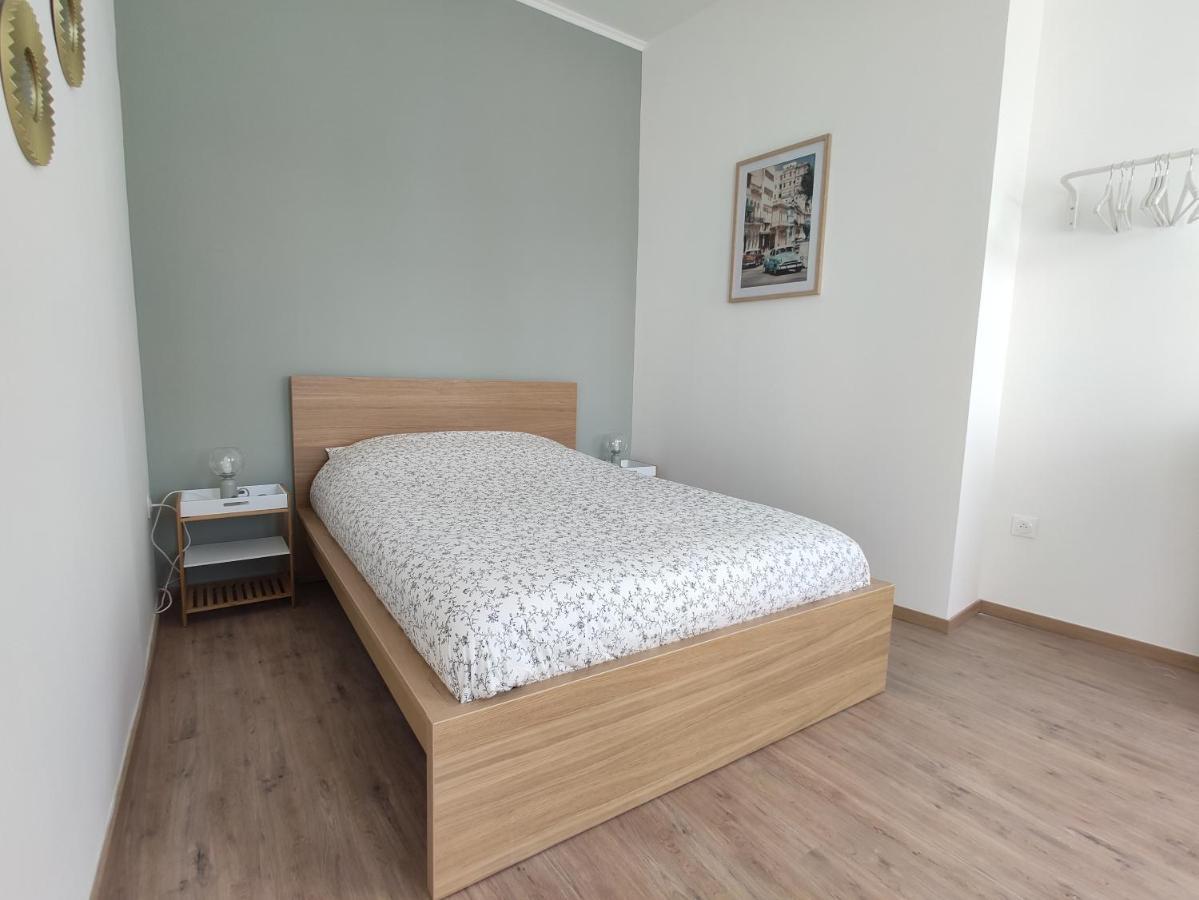 Residence Jehan Froissart Valenciennes Exterior foto