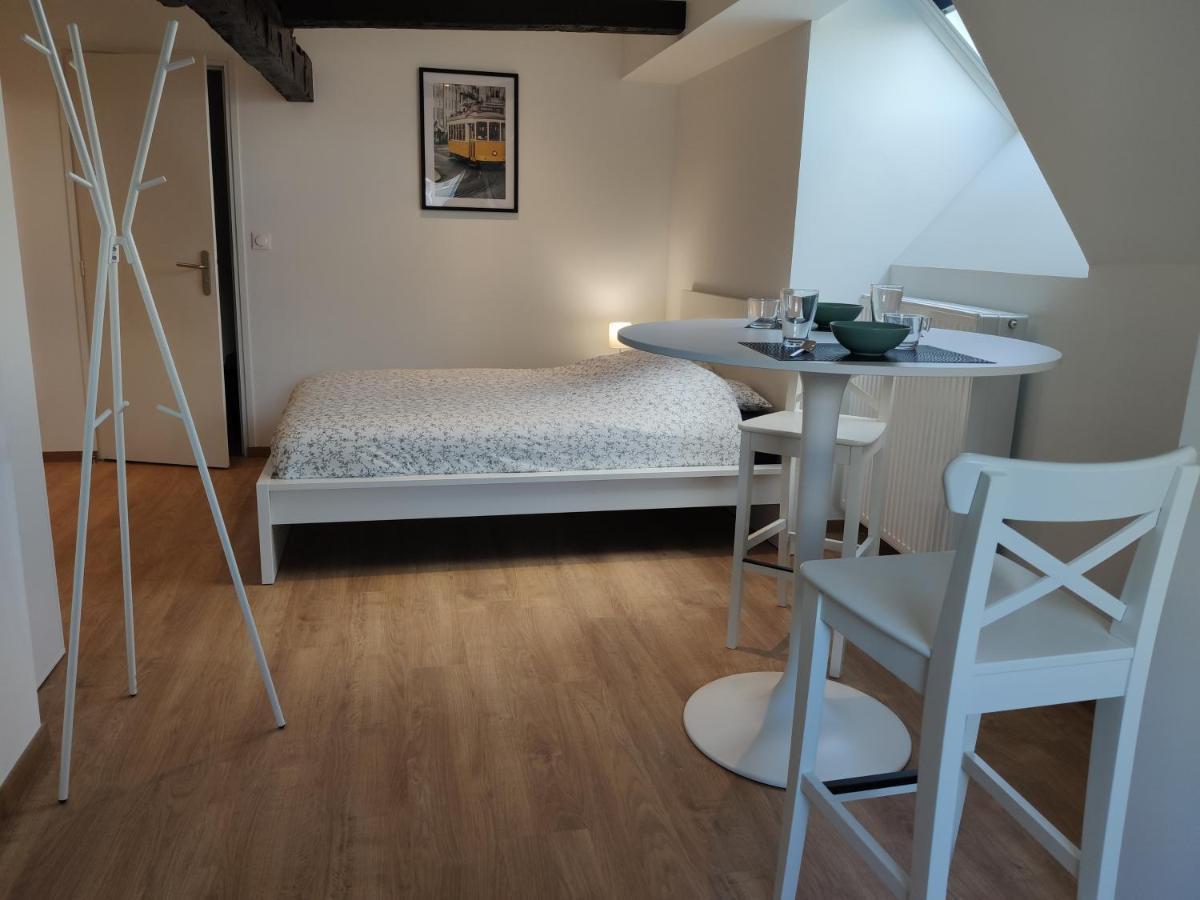 Residence Jehan Froissart Valenciennes Exterior foto